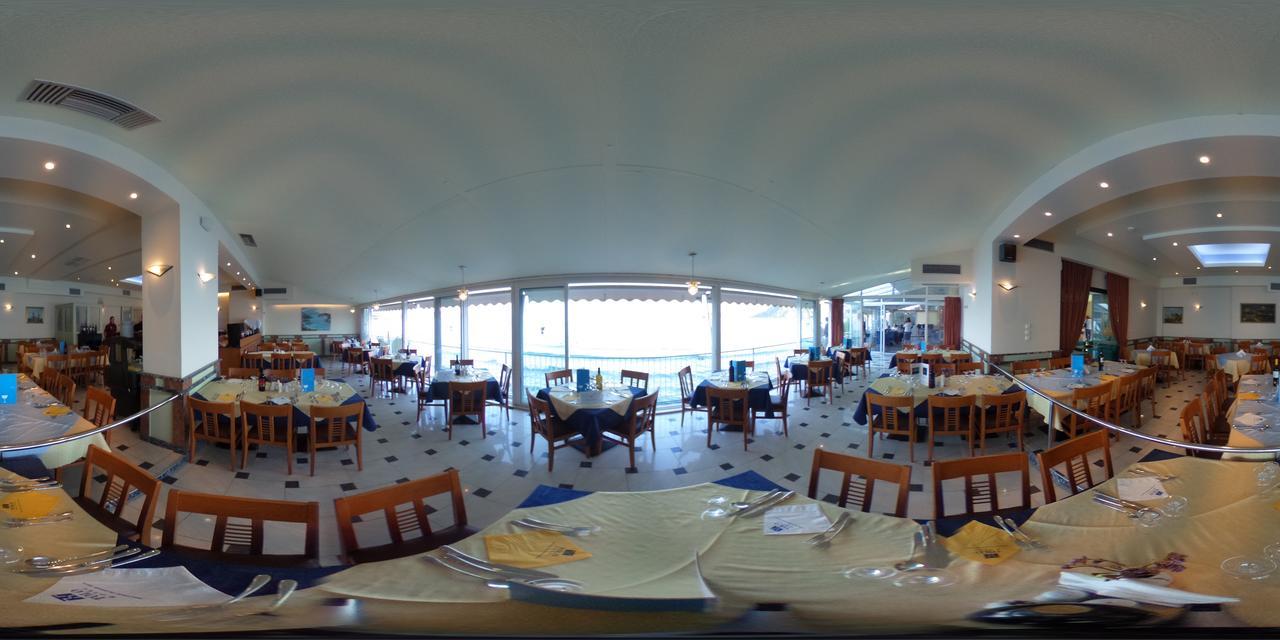 Hotel Tolo 3* טולון